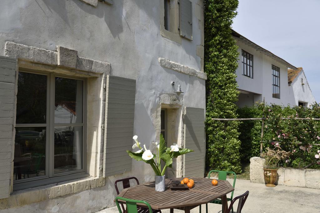 Bed and Breakfast Mas De Bouvet En Camargue Albaron Exterior foto